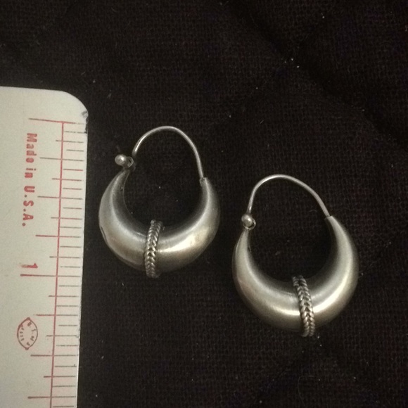 Sterling Silver Hoop Dangle Earring w unique braid - Picture 4 of 4